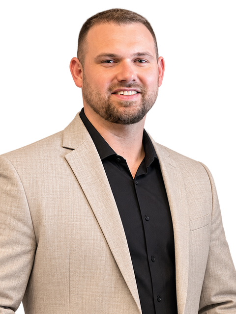 Mike Curry, Founder and Division Leader of AO Financial